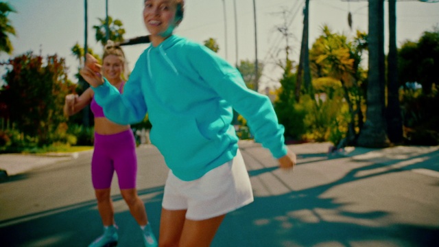 Video Reference: Shorts, Plant, Happy, Gesture, Leisure, Street fashion, Thigh, Exercise, Running, Electric blue