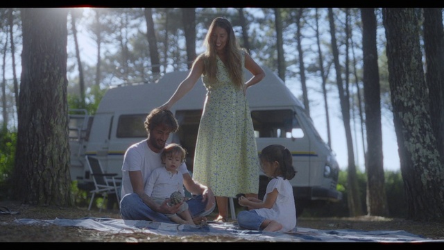 Video Reference: Flash photography, Happy, Standing, Dress, Sunlight, Tree, Gesture, People in nature, Grass, Fun