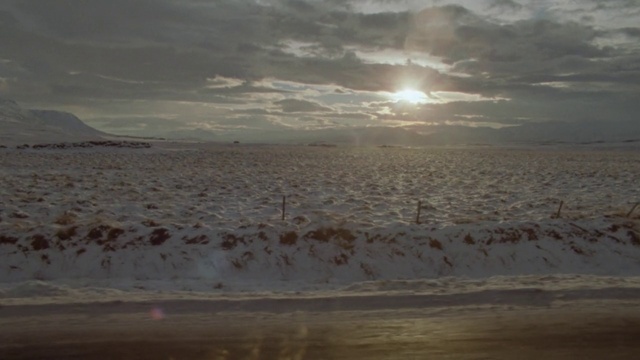 Video Reference: Cloud, Sky, Atmosphere, Ecoregion, Nature, Atmospheric phenomenon, Horizon, Astronomical object, Landscape, Plain