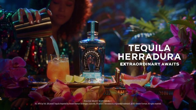 Video Reference: Drinkware, Purple, Tableware, Perfume, Drink, Alcoholic beverage, Table, Event, Water bottle, Juice