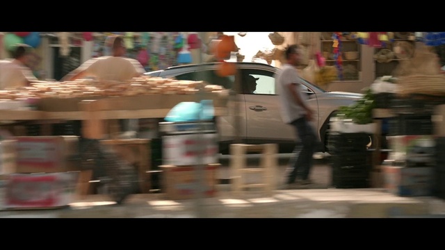 Video Reference: Street fashion, Human leg, Event, Fun, Customer, City, Pedestrian, T-shirt, Market, Shopping