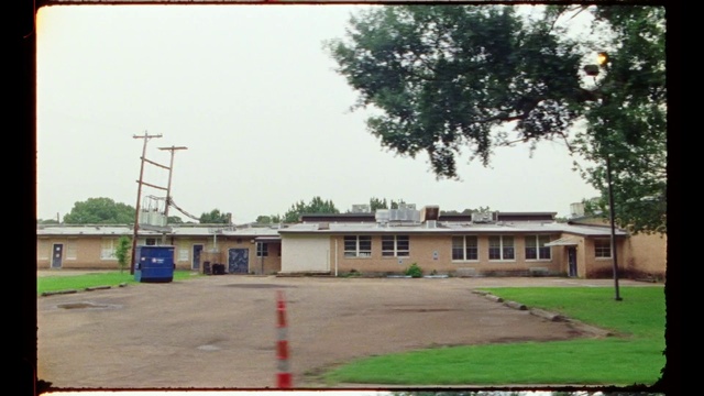 Video Reference: Sky, Building, Window, Tree, Fixture, Land lot, Plant, Neighbourhood, Line, Residential area