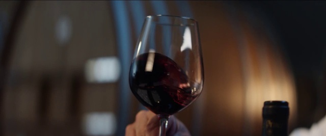 Video Reference: Tableware, Drinkware, Stemware, Liquid, Wine, Burgundy wine, Wine glass, Barware, Fluid, Dessert wine