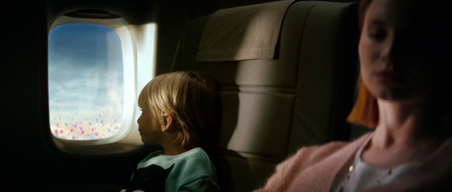 Video Reference: Hairstyle, Comfort, Automotive design, Air travel, Head restraint, Toddler, Car seat, Vehicle, Passenger, Fun