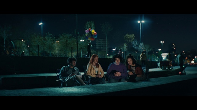 Video Reference: Street light, Automotive lighting, Electricity, Flash photography, Entertainment, Performing arts, City, Midnight, Fun, Event