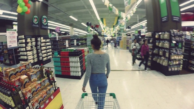 Video Reference: Photograph, Product, Shopping cart, Selling, Customer, Shelf, Retail, Shopping, Convenience store, Public space