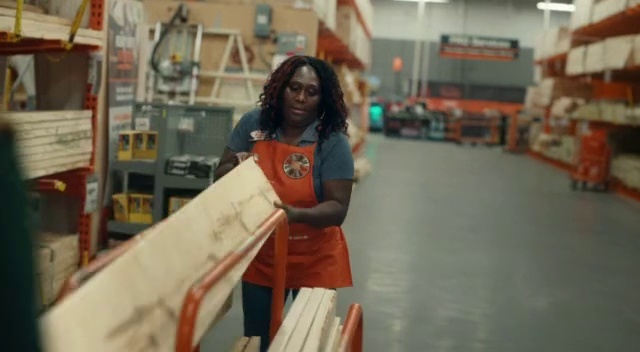 Video Reference: Travel, Customer, Fun, Leisure, Publication, Event, Retail, Shopping, T-shirt, Service