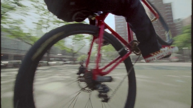 Video Reference: Bicycle, Tire, Bicycles--Equipment and supplies, Wheel, Crankset, Bicycle frame, Bicycle handlebar, Bicycle wheel, Bicycle wheel rim, Bicycle tire