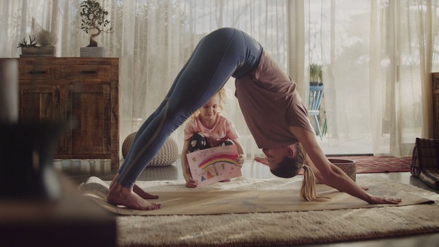 Video Reference: Joint, Leg, Wood, Sleeve, Knee, Comfort, Flooring, Floor, Thigh, yoga pant