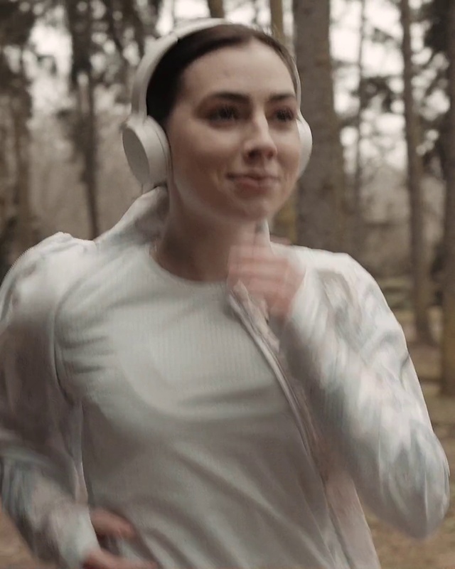 Video Reference: Smile, Flash photography, Sleeve, Gesture, People in nature, Happy, Tree, Chest, Grass, Eyewear