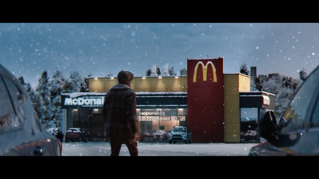 Video Reference: Atmosphere, Sky, World, Automotive lighting, Building, Vehicle, Snow, Architecture, Mode of transport, Freezing