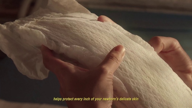 Video Reference: Hand, Leg, Comfort, Gesture, Finger, Thumb, Nail, Wrist, Foot, Human leg