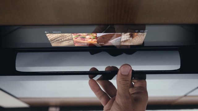 Video Reference: Gesture, Automotive lighting, Bumper, Finger, Vehicle door, Automotive exterior, Gadget, Rectangle, Tints and shades, Communication Device