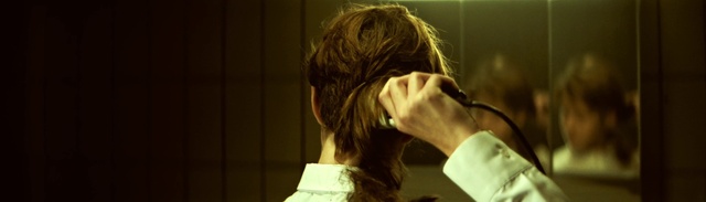 Video Reference: Eyelash, Gesture, Eyewear, Audio equipment, Long hair, Event, Layered hair, Brown hair, Entertainment, Hair coloring