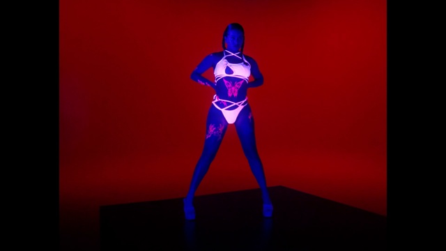 Video Reference: Thigh, Sportswear, Superman, Magenta, Art, Font, Electric blue, Fictional character, Entertainment, Jersey