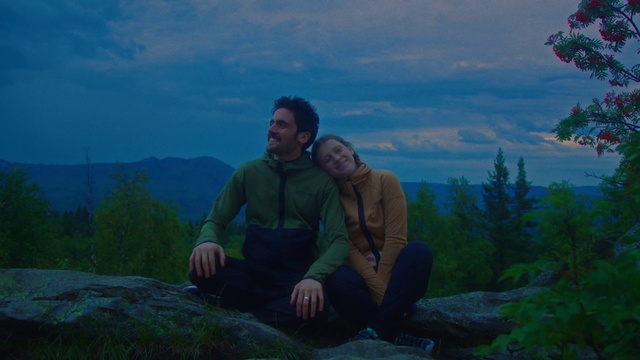 Video Reference: Cloud, Sky, Plant, People in nature, Tree, Wood, Mountain, Natural landscape, Landscape, Mountainous landforms