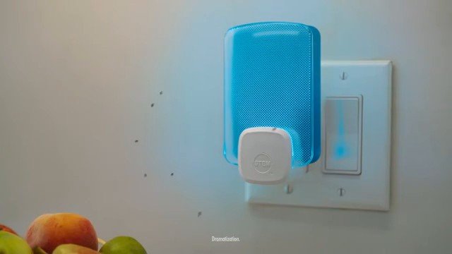 Video Reference: air freshener, wall outlet, plug-in, home interior, blue, wall, electrical socket, fruit bowl, close-up, domestic