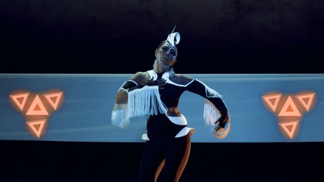 Video Reference: Leg, Dance, Entertainment, Performing arts, Art, Sportswear, Thigh, Fashion design, Choreography, Event