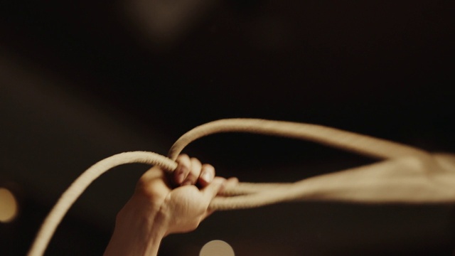 Video Reference: Gesture, Flash photography, Wrist, Elbow, Thumb, Human leg, Event, Wire, Nail, Darkness