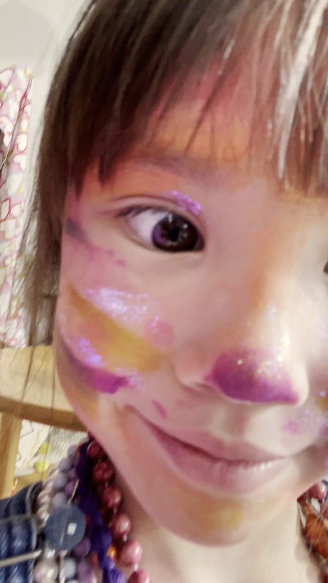 Video Reference: Forehead, Nose, Cheek, Skin, Lip, Chin, Eyebrow, Eye, Eyelash, Mouth