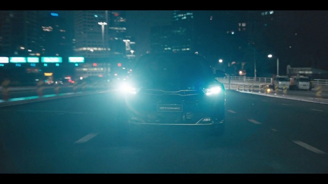 Video Reference: Car, Automotive lighting, Wheel, Vehicle, Tire, Hood, Motor vehicle, Automotive mirror, Automotive design, Headlamp