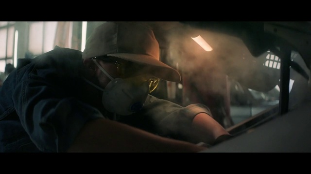 Video Reference: Automotive lighting, Automotive mirror, Automotive design, Flash photography, Gesture, Vehicle door, Rear-view mirror, Automotive exterior, Sunglasses, Personal luxury car