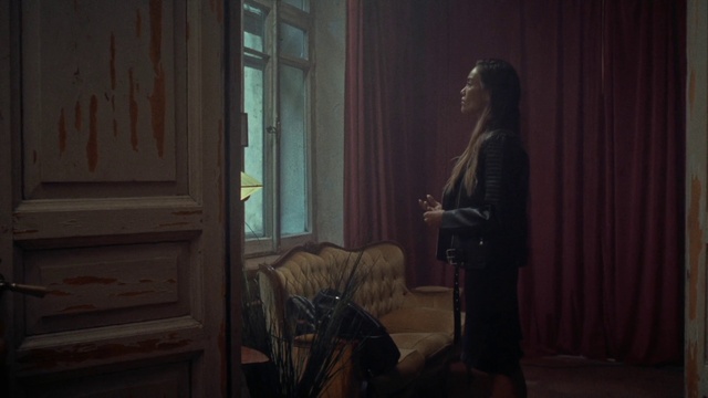 Video Reference: Flash photography, Wood, Chair, Tints and shades, Curtain, Darkness, Event, Midnight, Visual arts, Sitting