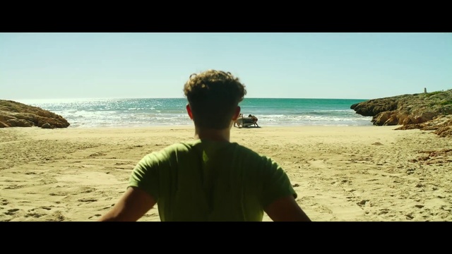 Video Reference: Water, Sky, Beach, Azure, People in nature, Flash photography, Travel, Happy, Sunlight, Horizon