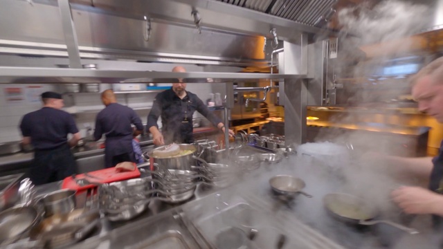 Video Reference: Food, Tableware, Cookware and bakeware, Cuisine, Cooking, Kitchen, Dish, Food processing, Engineering, Gas