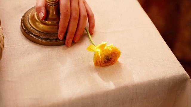 Video Reference: Orange, Gesture, Wood, Table, Nail, Ingredient, Finger, Food, Thumb, Recipe