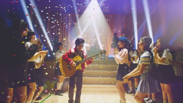 Video Reference: Musician, Band plays, Guitar, Musical instrument, Plant, Entertainment, Performing arts, Concert, Music, Music artist