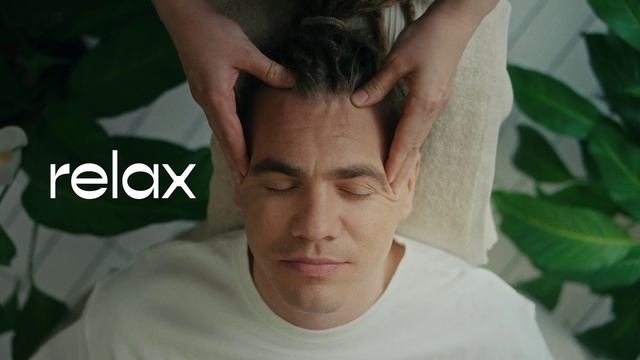 Video Reference: Forehead, Nose, Chin, Hairstyle, Shoulder, Eyebrow, Mouth, Eyelash, Neck, Ear