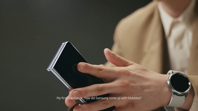 Video Reference: Watch, Hand, Sleeve, Gesture, Finger, Gadget, Nail, Thumb, Wrist, Font