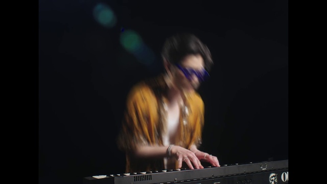 Video Reference: Musical instrument, Keyboard, Musical keyboard, Musical instrument accessory, Guitar accessory, Electronic keyboard, Electronic instrument, Electronic musical instrument, Entertainment, Keyboard player