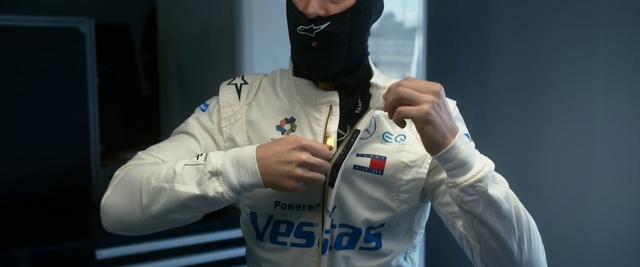 Video Reference: Sports uniform, Hand, Arm, Glove, Sleeve, Martial arts uniform, Gesture, Elbow, Sportswear, Jersey