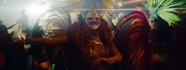 Video Reference: Smile, Entertainment, Headgear, Crowd, Performing arts, Happy, Event, Fun, Leisure, Eyewear