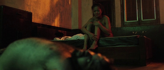 Video Reference: Flash photography, Wood, Cg artwork, Art, Darkness, Leisure, Human leg, Chest, Barechested, Room