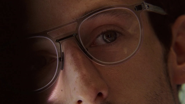 Video Reference: Forehead, Nose, Cheek, Skin, Lip, Chin, Vision care, Eyebrow, Eyelash, Mouth