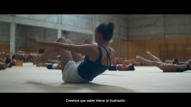 Video Reference: Flash photography, Sportswear, Thigh, Comfort, Elbow, Performing arts, Entertainment, Exercise, Flooring, camisoles