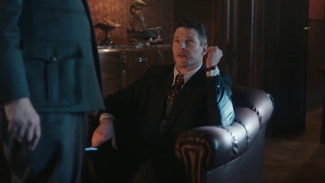 Video Reference: Flash photography, Event, Formal wear, Darkness, Fun, Suit, Chair, Sitting, Electric blue, Conversation
