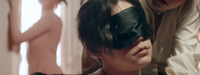 Video Reference: Glasses, Lip, Goggles, Shoulder, Sunglasses, Vision care, Eyelash, Neck, Eye glass accessory, Jaw