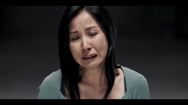 Video Reference: Forehead, Nose, Cheek, Lip, Chin, Eyebrow, Mouth, Eyelash, Smile, Flash photography