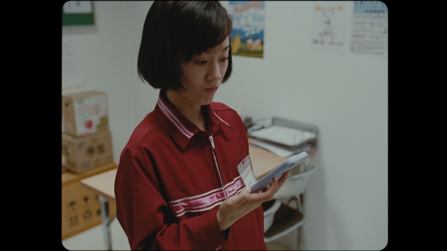 Video Reference: Electronic device, Gadget, Job, Event, Display device, Room, Font, Multimedia, Employment, White-collar worker