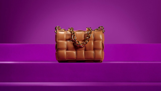 Video Reference: Purple, Rectangle, Gold, Violet, Font, Jewellery, Magenta, Bracelet, Symmetry, Body jewelry