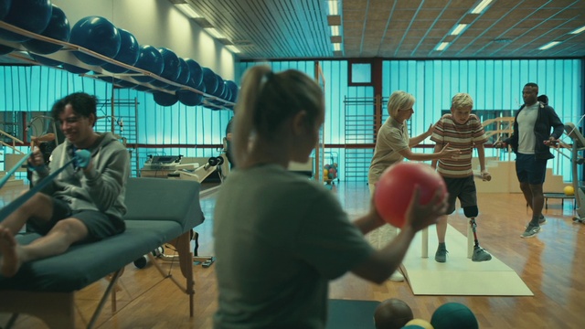 Video Reference: Trousers, Ball, Sports equipment, Leisure, T-shirt, Recreation, Chair, Event, Competition event, Ball game