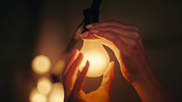 Video Reference: Hand, Amber, Gesture, Finger, Wood, Nail, Art, Thumb, Flame, Heat