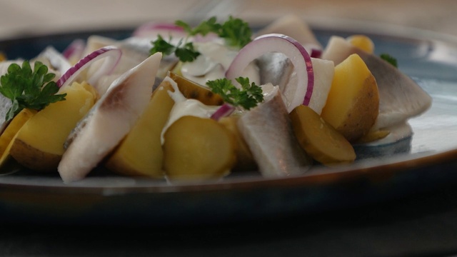 Video Reference: Food, Tableware, Ingredient, Recipe, Dishware, Plate, Fruit, Cuisine, Potato, Root vegetable