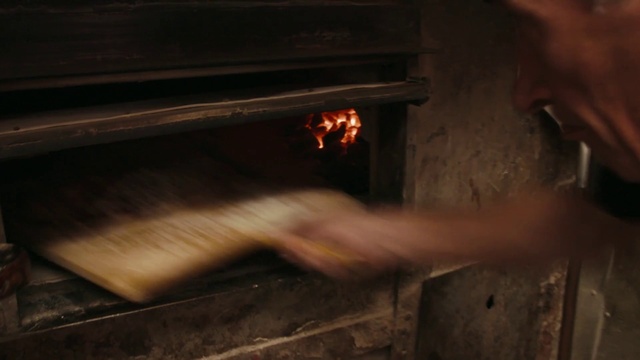 Video Reference: Wood, Hearth, Gas, Heat, Tints and shades, Cooking, Hardwood, Flame, Metal, Automotive lighting