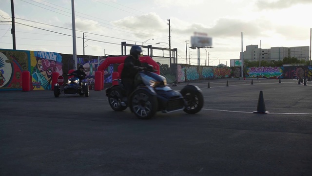 Video Reference: Wheel, Cloud, Sky, Tire, Vehicle, Automotive tire, Automotive lighting, Automotive design, Rolling, Motor vehicle
