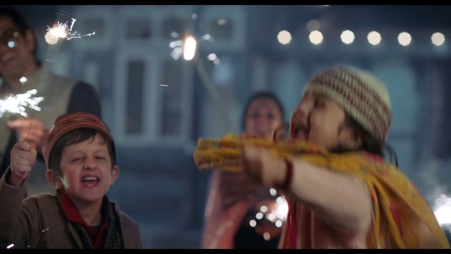 Video Reference: Cap, Hat, Smile, Entertainment, People, Music, Fun, Event, Happy, Tradition
